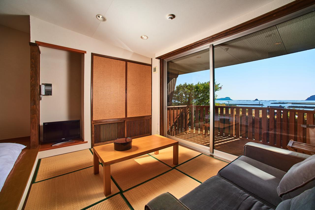 Sazareishi Takashima Hotel Нобеока Екстериор снимка
